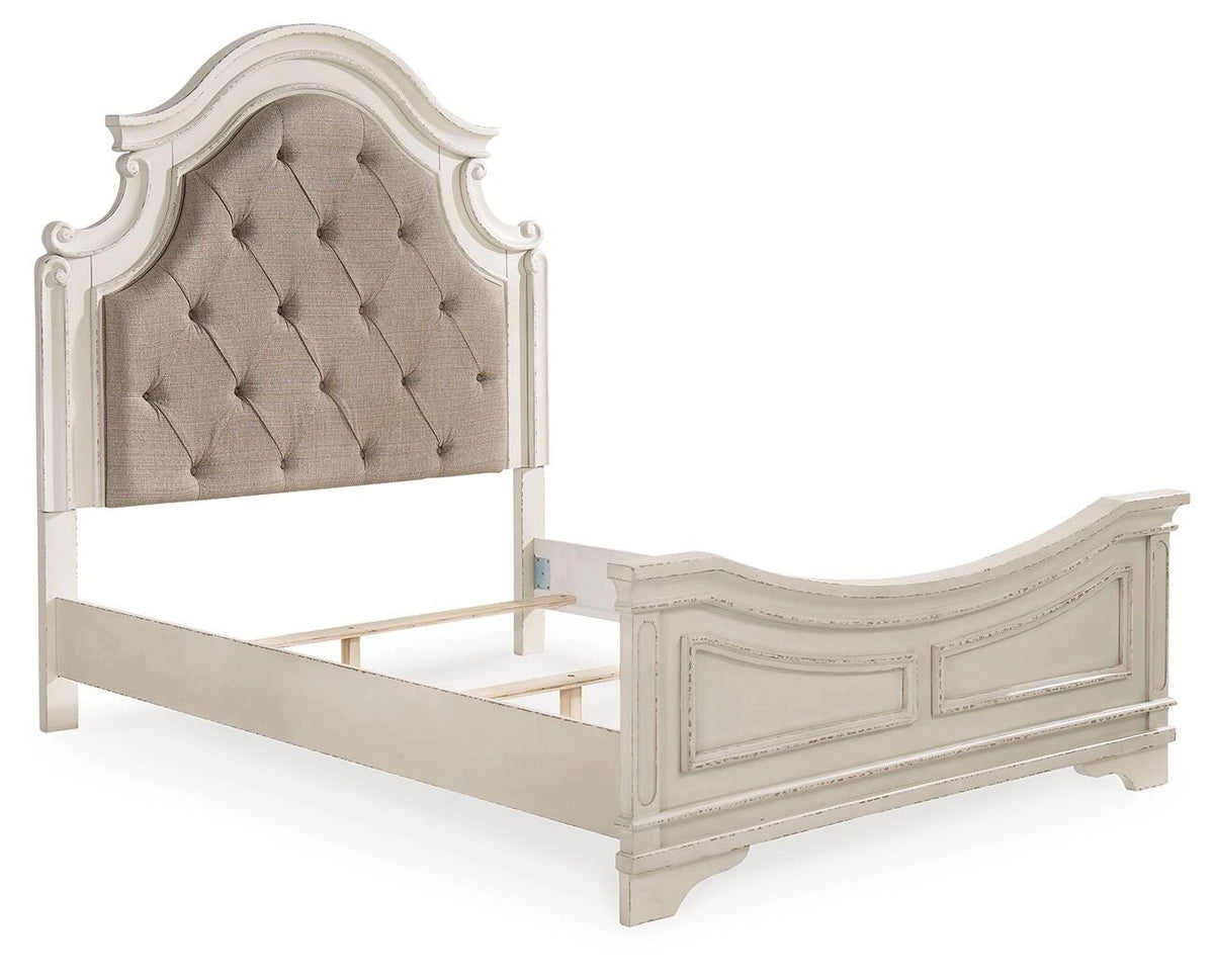 Realyn Upholstered Bedroom Set