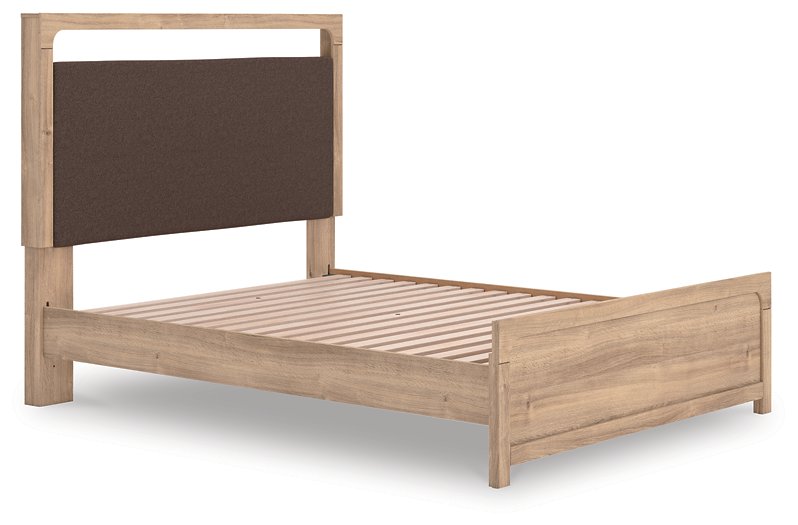 Kinlanni Upholstered Bed