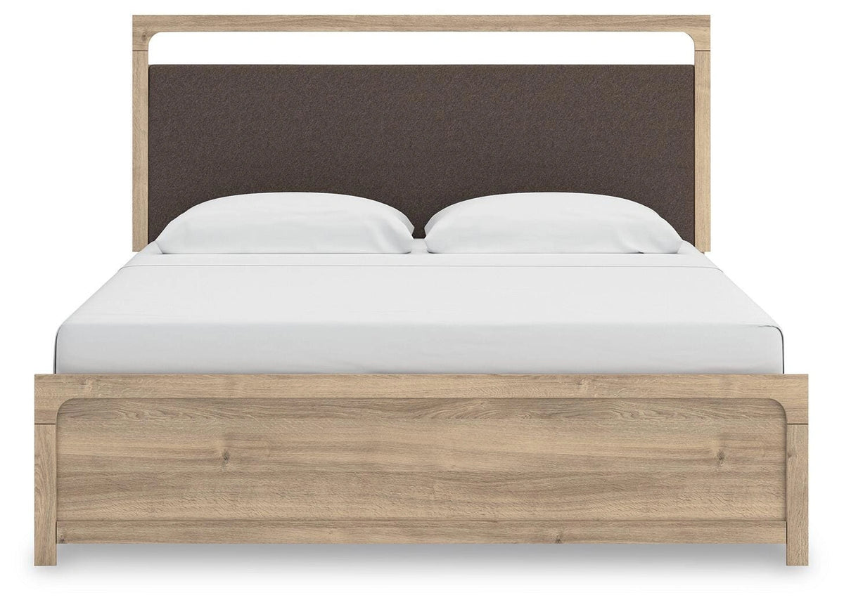 Kinlanni Upholstered Bed